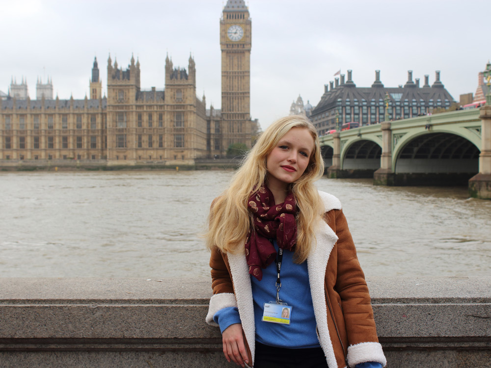 College-Contact-Stipendiatin Antonia Gigglberger im Interview