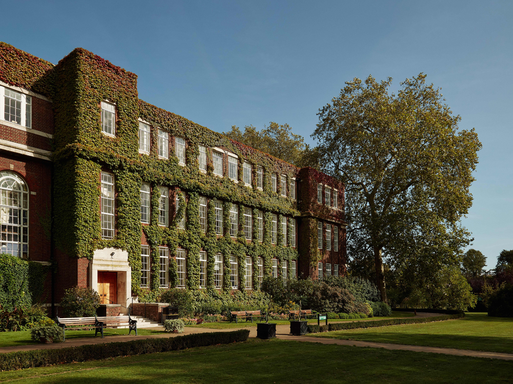 Entdecke spannende Studienmöglichkeiten an der Regent’s University London