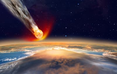 In Science-Fiction-Filmen thematisiert und eine reale Bedrohung: Asteroiden. Asteroid fliegt auf die Erde zu.