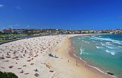 Bondi Beach, der wohl berühmteste Strand Australiens Bondi Beach in Syndey