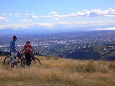 Christchurch ist das Tor zur Südinsel Neuseelands. Panoramabild von Christchurch, Neuseeland