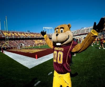 Goldy Gopher an einer seiner Wirkungsstätten Goldy Gopher, Maskottchen der University of Minnesota