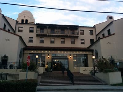 Das International House ist die perfekte Unterkunft für weltoffene Studierende. Das International House der UC Berkeley