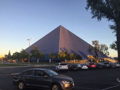 Die Walter-Pyramid Eine Pyramide auf dem Campus