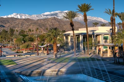 Vom Campus des College of the Desert zu den Festivals der Region! Campus des College of the Desert
