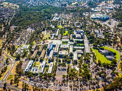 Der Melbourne Campus befindet sich unweit des Stadtzentrums! Luftaufnahme des Melbourne Campus