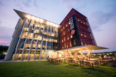 Das RMIT Vietnam bietet praxisnahe Kurse auf höchstem Niveau. Campus der RMIT Vietnam