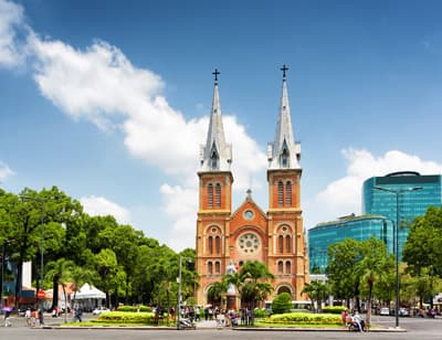 Hello Ho Chi Minh City! Good morning Saigon! Notre Dame Kathedrale in Ho-Chi-Minh Stadt