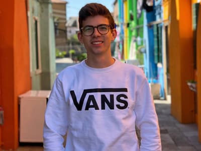 Coole Road Trips, spannende Kurse und Entspannung im Rec Centre - Tom ist vom Angebot der SJSU überzeugt! Interviewee Tom B.