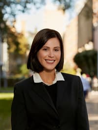 "Die UNSW setzt ihren Fokus auf die Zukunft des Business" Headshot von Kristen Versitano