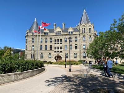 "The Downtown Castle" Das historische Hauptgebäude der University of Winnipeg sieht aus wie eine Burg.