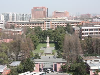 An der Fudan University wird der Fokus auf Forschung groß geschrieben! Luftaufnahme Fudan University