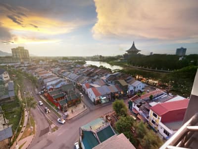 Wohin geht's als nächstes? Ins Cultural Village, zur Waterfront oder doch zum Damai Beach? Ausblick auf Kuching