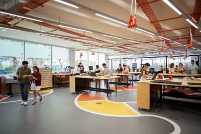 Raum für eure Ideen! Im Maker Space des CIE arbeiten zahlreiche Studierende an unterschiedlichen Projekten.