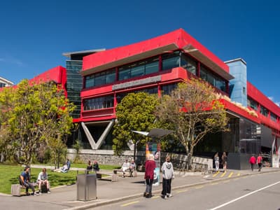 An jedem Campus habt ihr die Möglichkeit, euch mit Kommilitonen zu treffen und gemeinsam zu lernen! Te Aro Campus an der Victoria University Wellington