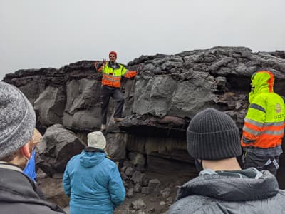 Mit einem Praktikum bei einem lokalen oder internationalen Unternehmen stehen euch alle Türen offen! Exkursion der School of Energy der Reykjavik University