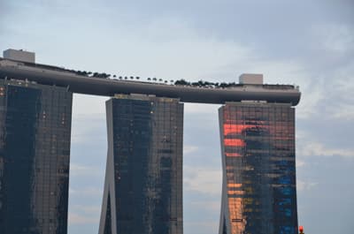 Entdecke die Lightshow am Marina Bay Sands! Marina Bay Sands