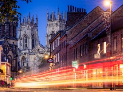 Der York Minster bei Nacht ist definitiv einen Besuch wert. Der York Minster bei Nacht