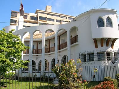 Licenciatura oder Bachiller: Das Studiensystem in Chile weist einige Besonderheiten auf. Das Rektoriat der Universidad Viña del Mar in Chile