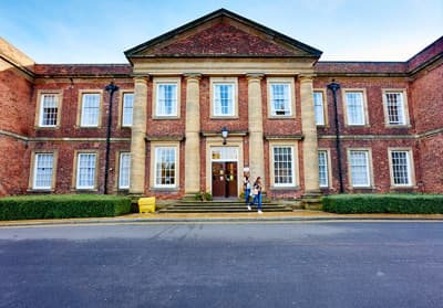 Unterwegs auf dem Campus der Newcastle University in Großbritannien Campusgelände der Newcastle University (Großbritannien)