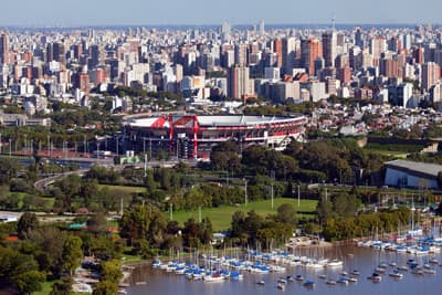 Ein Blick auf die Skyline von Argentiniens Hauptstadt Buenos Aires Die Skyline von Buenos Aires (Argentinien)